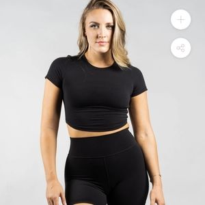 BuffBunny Live Crop Top